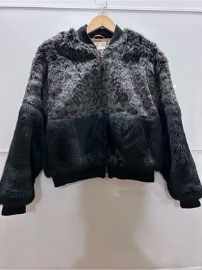 Aritzia TNA Faux Fur Bomber Jacket with Subtle Purple Leopard